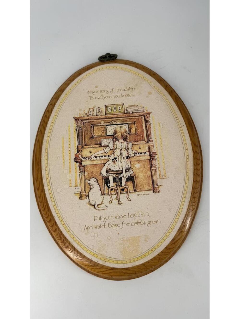 Vintage Holly Hobbie Oval Wall Plaque Friendship